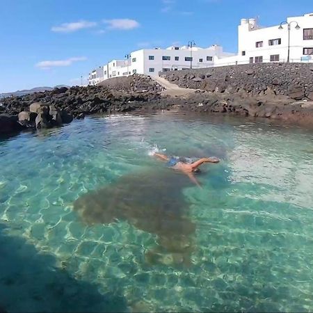 Gran terraza, 1 minuto de las piscinas naturales Punta Mujeres Exterior foto