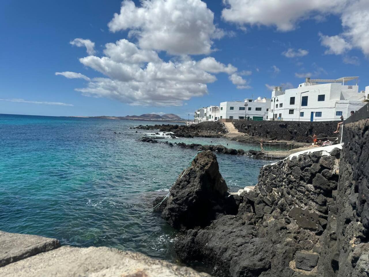 Gran terraza, 1 minuto de las piscinas naturales Punta Mujeres Exterior foto