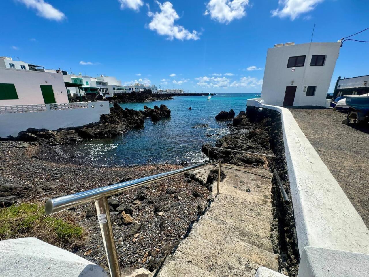 Gran terraza, 1 minuto de las piscinas naturales Punta Mujeres Exterior foto