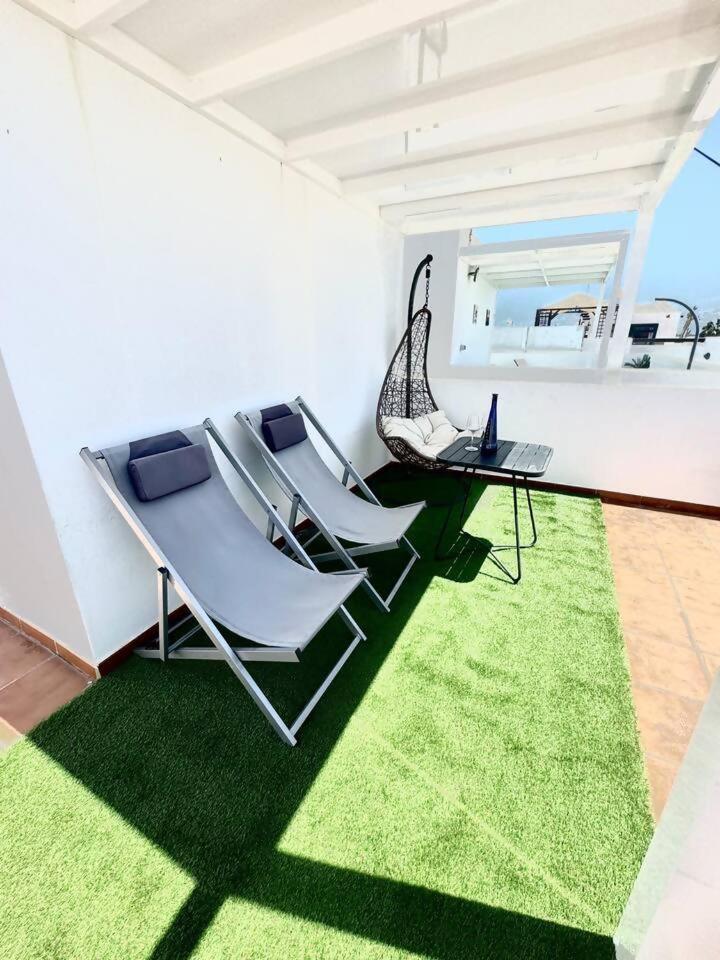 Gran terraza, 1 minuto de las piscinas naturales Punta Mujeres Exterior foto