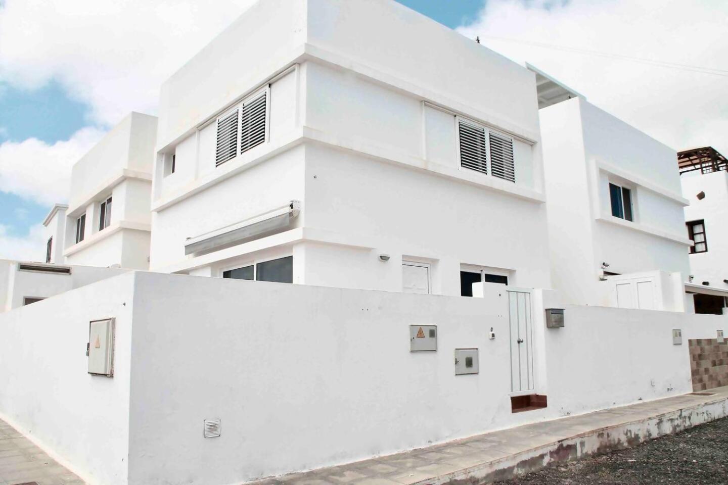 Gran terraza, 1 minuto de las piscinas naturales Punta Mujeres Exterior foto